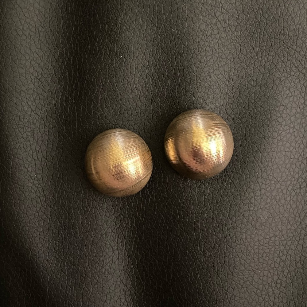 Sarah Coventry Golden Dome Clip On Earrings